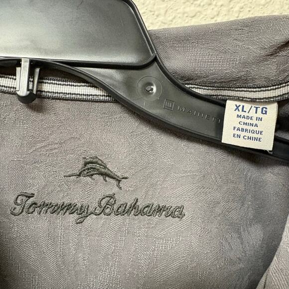 Bundle of 2 Tommy Bahama Men’s Short Sleeve Button up Grey Navy size XL - Picture 5 of 11